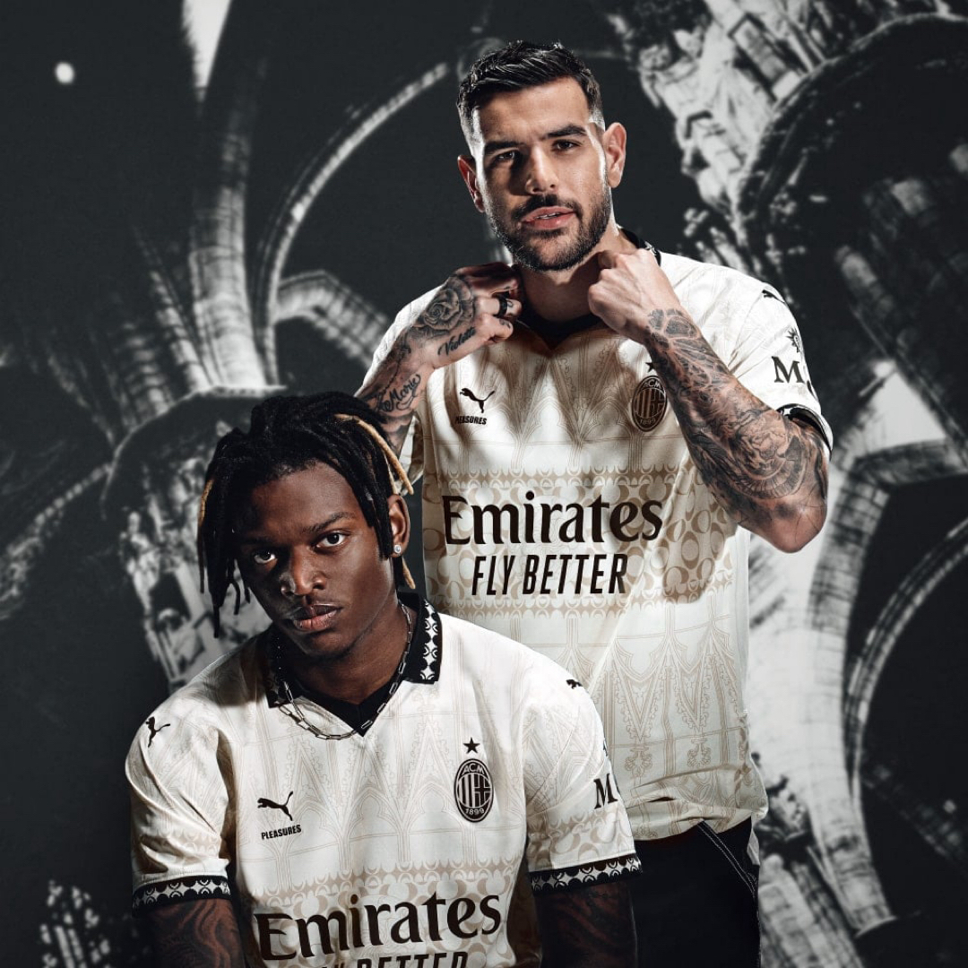 ACミラン x PLEASURES ユニフォーム 半袖 レプリカ(ホワイト)