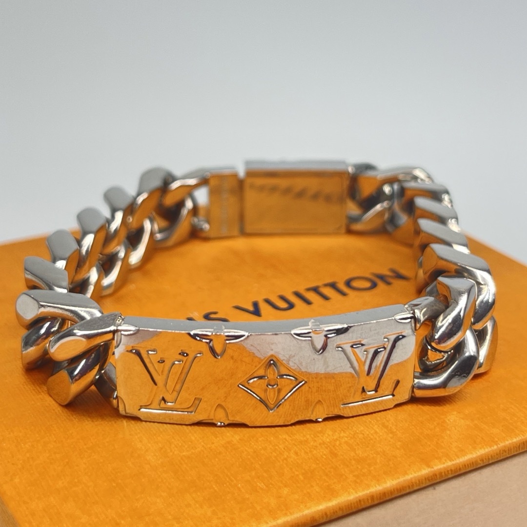 LOUIS VUITTON - LOUIS VUITTON (ルイヴィトン)ブレスレットの通販 by