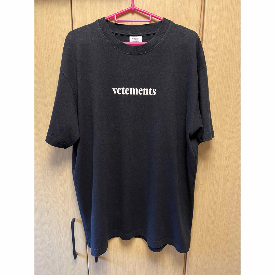 VETEMENTS - 正規 20SS VETEMENTS ヴェトモン ロゴ Tシャツの通販 by