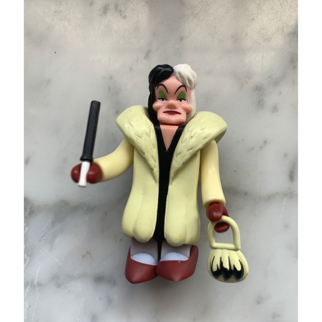 Disney - 101匹わんちゃん クルエラ フィギュア キューブリックの通販
