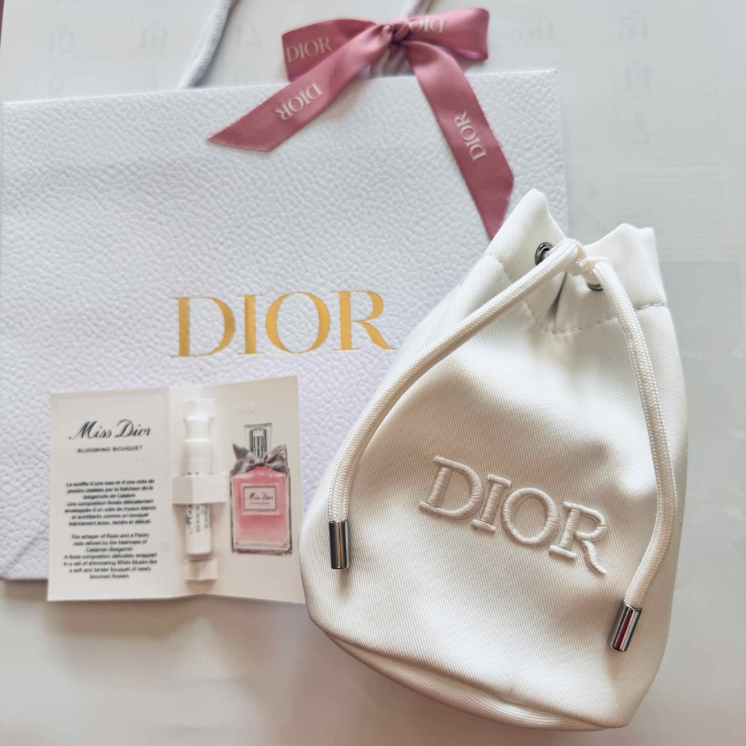 Dior - 【2024新作】DIORノベルティポーチの通販 by しろくま's shop