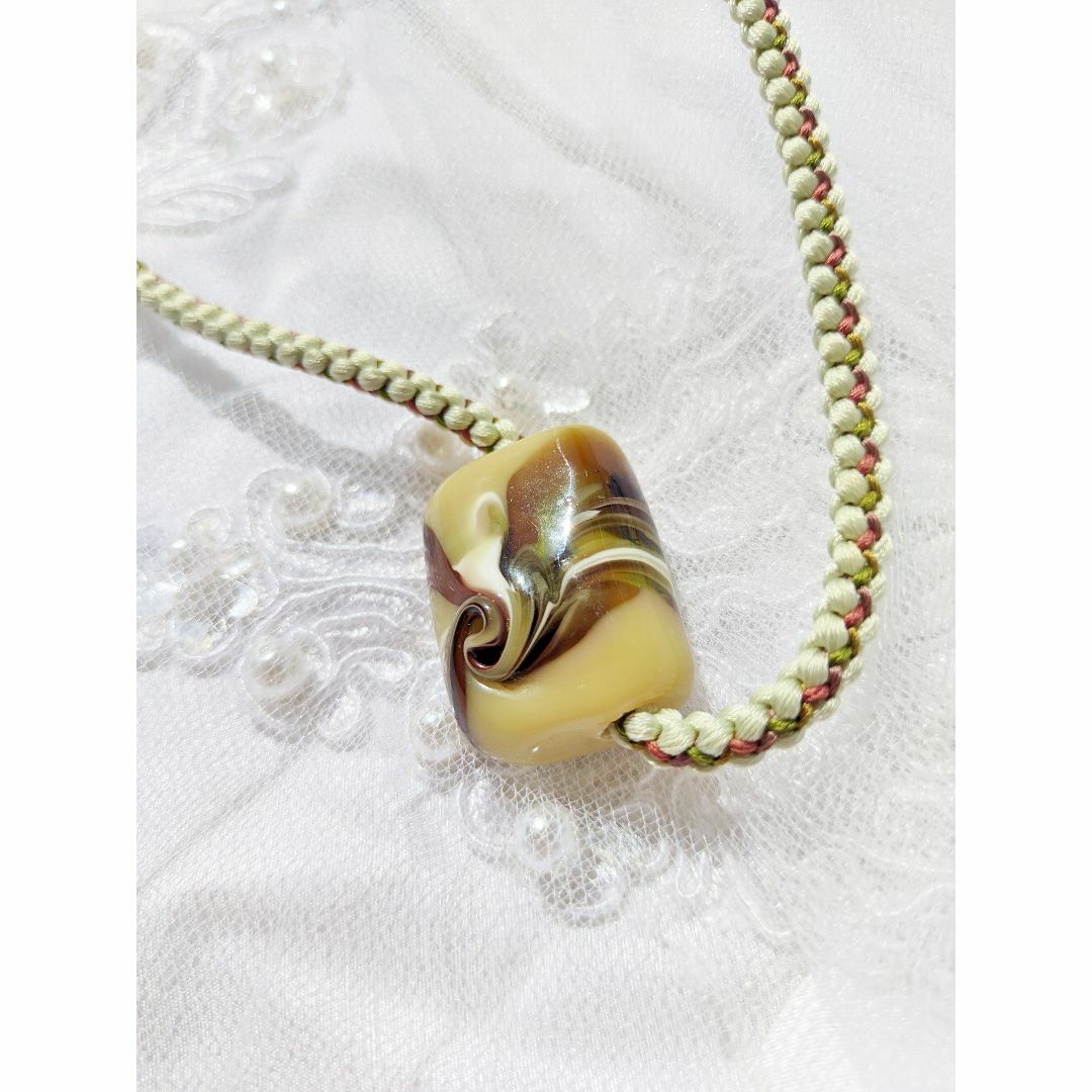 吉田正子トンボ玉（拾玖） 「江戸組み紐」ネックレス ガラス玉に込めた