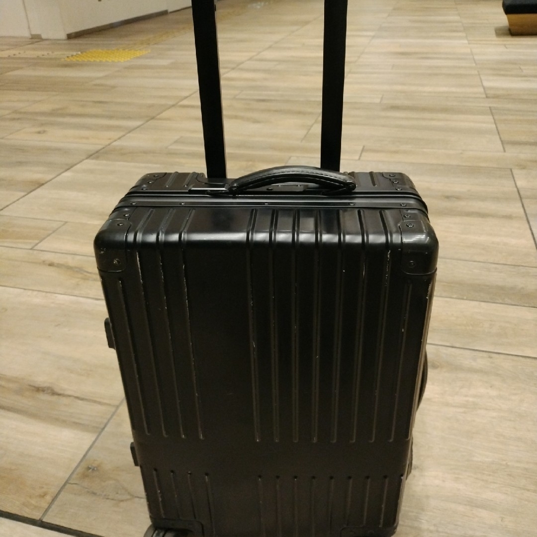 innovator - innovator スーツケース アルミ 36リットル inv1811