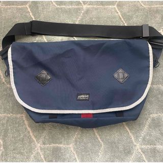 STUSSY（メッセンジャーバッグ）のフリマアイテム一覧