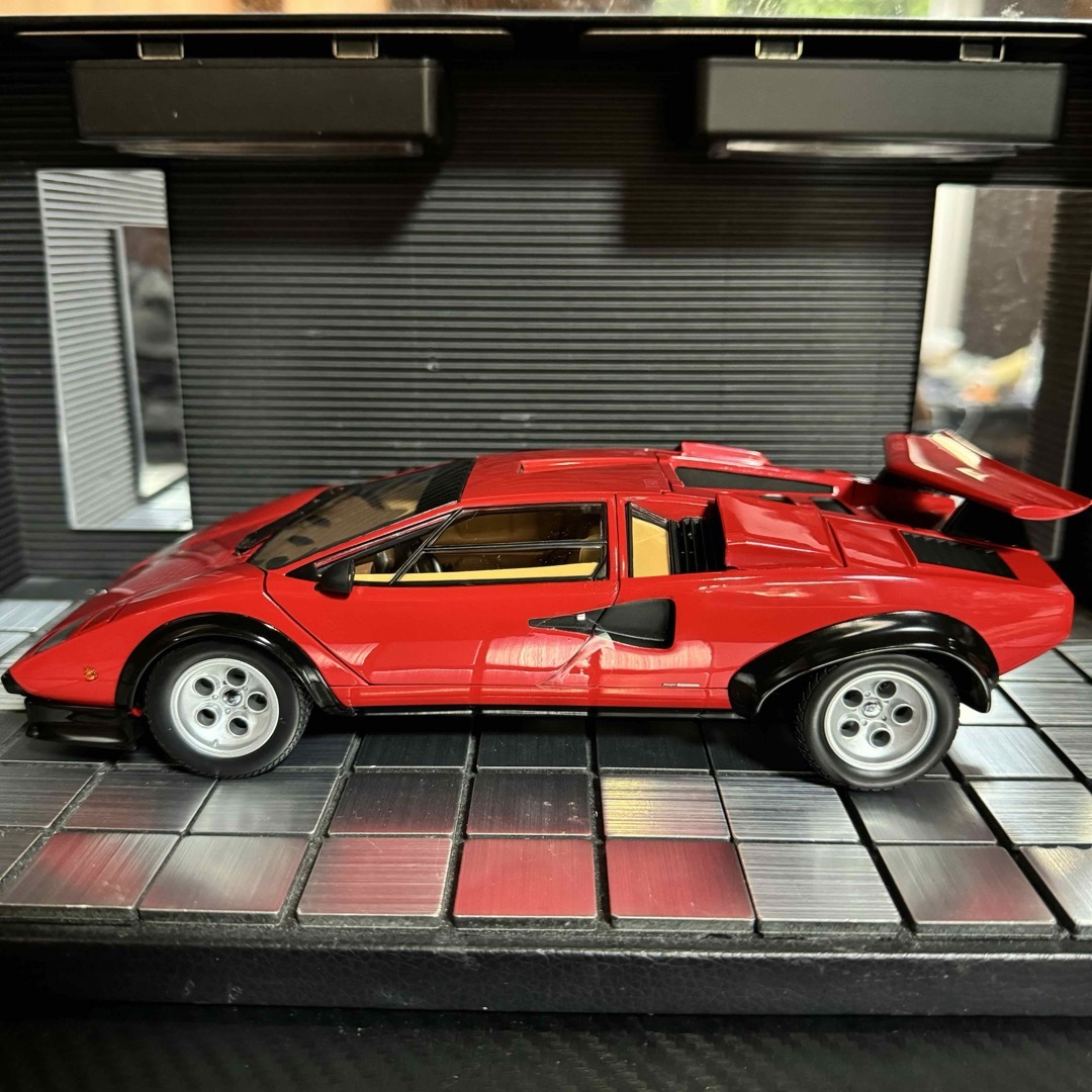 京商 - 絶版未展示品 京商 1/18 ランボルギーニ カウンタック LP500S