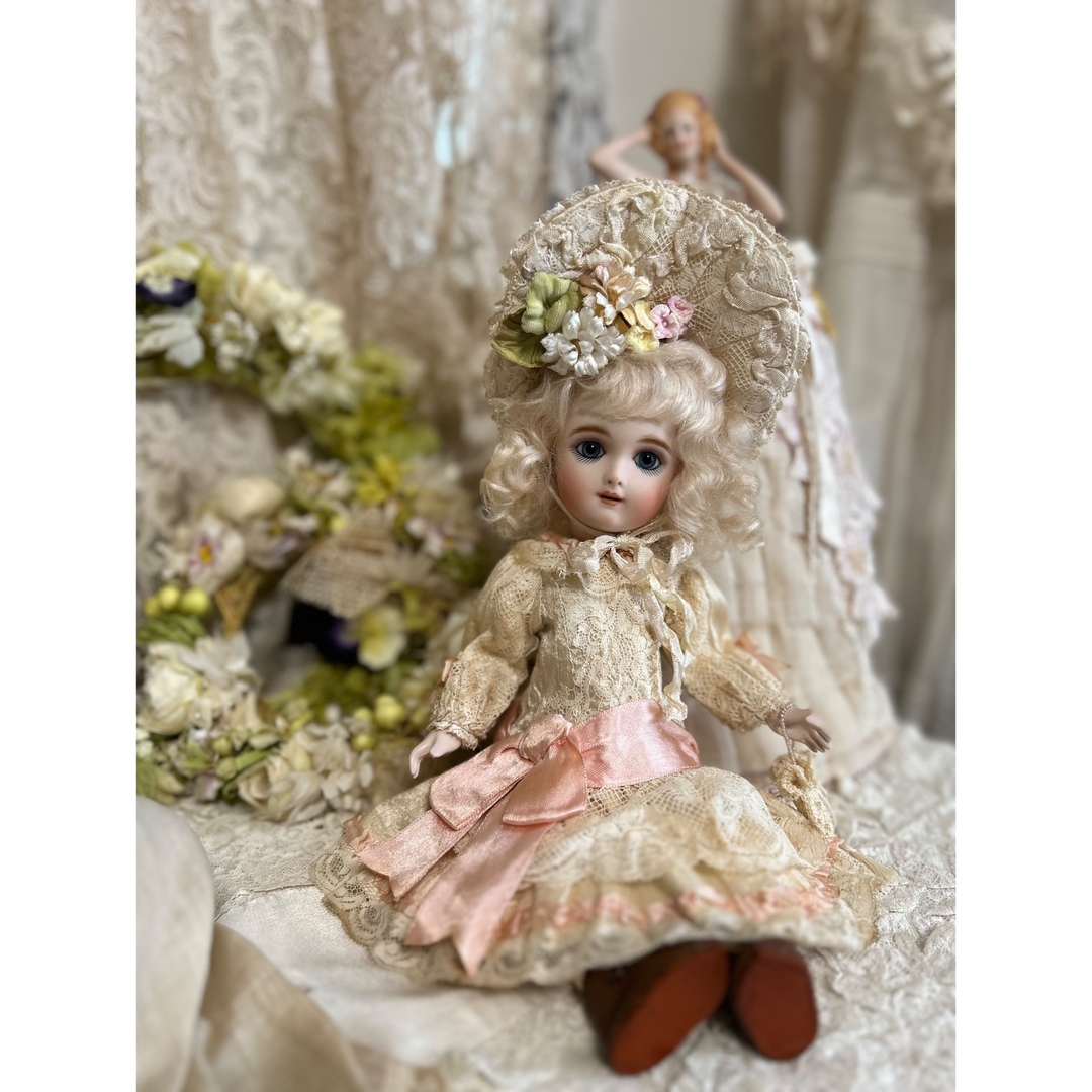 ビスクドール アンティークドール 26〜28㎝ドレスの通販 by ローゼル's