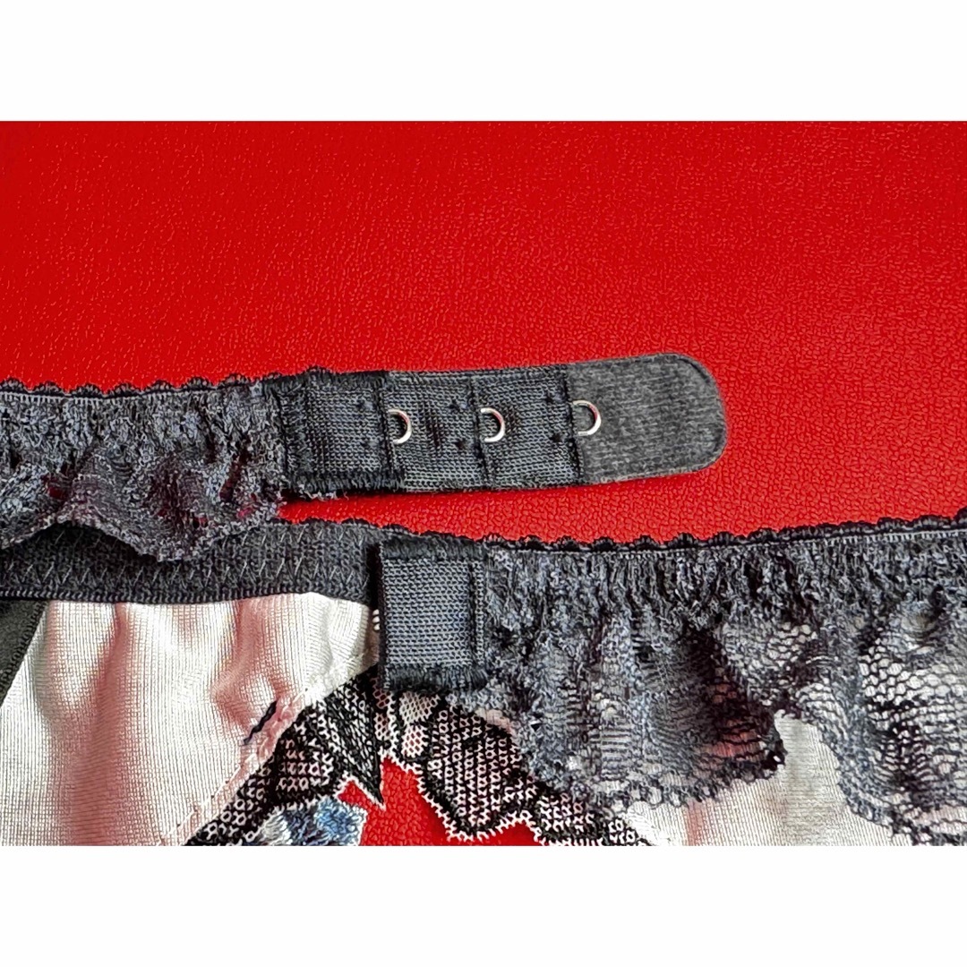 Wacoal - サルート 23グループ 源氏物語 ガーターベルトM LB GTJ623の