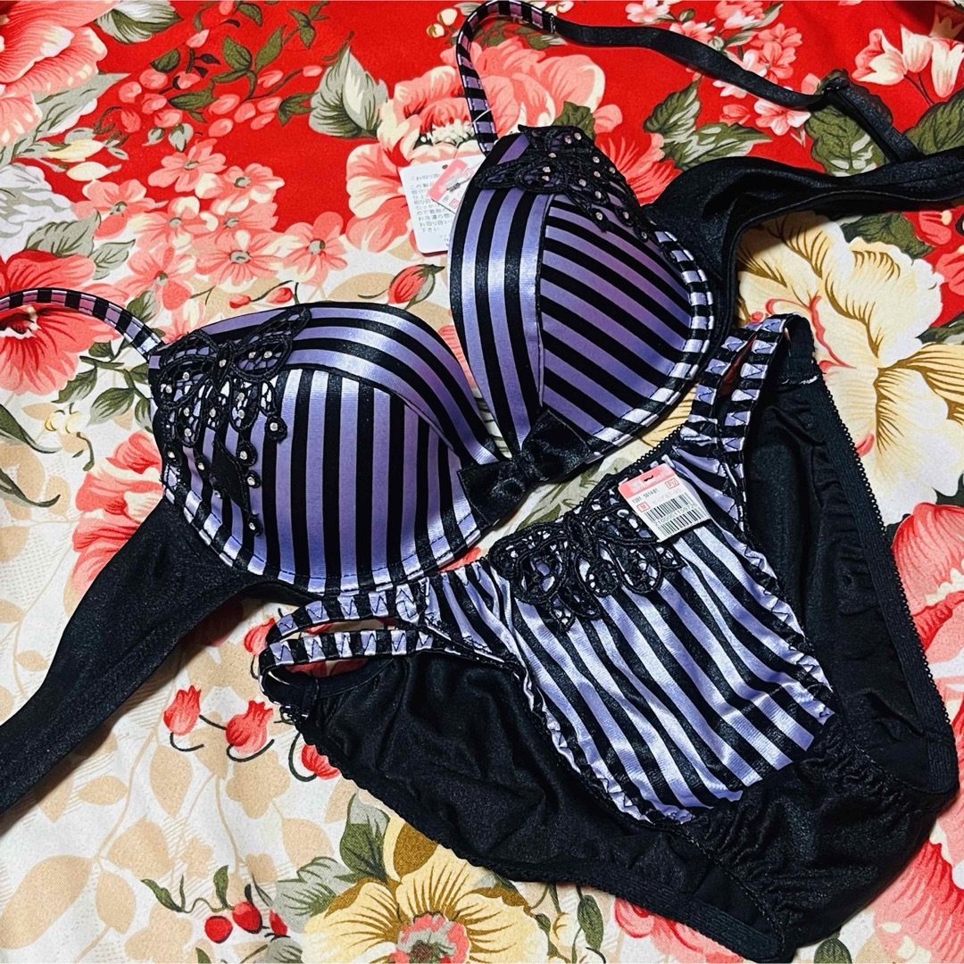 aimer feel - aimerfeel☆サテンストライプブラショーツ☆蝶ストーン