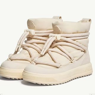 MONCLER（ブーツ）のフリマアイテム一覧