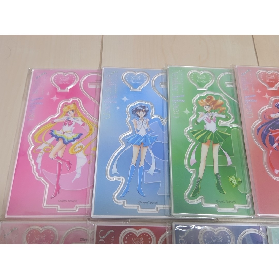 ローソン 美少女戦士セーラームーン アクリルスタンド ミュージアム 缶