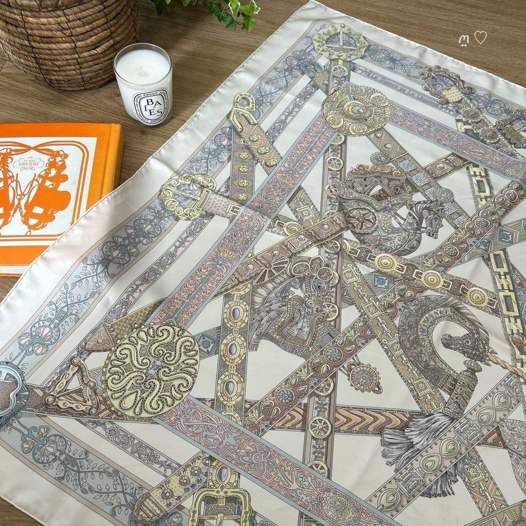 HERMESエルメス カレ90 ユニコーンの夢想 シルクスカーフ 希少レア