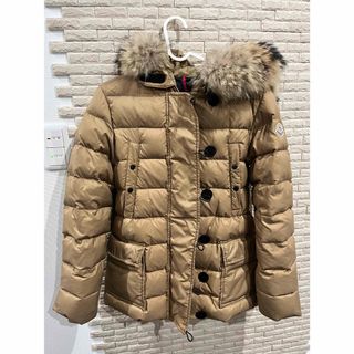 MONCLER（ダウンジャケット ・ ブラウン/茶色系）のフリマアイテム一覧