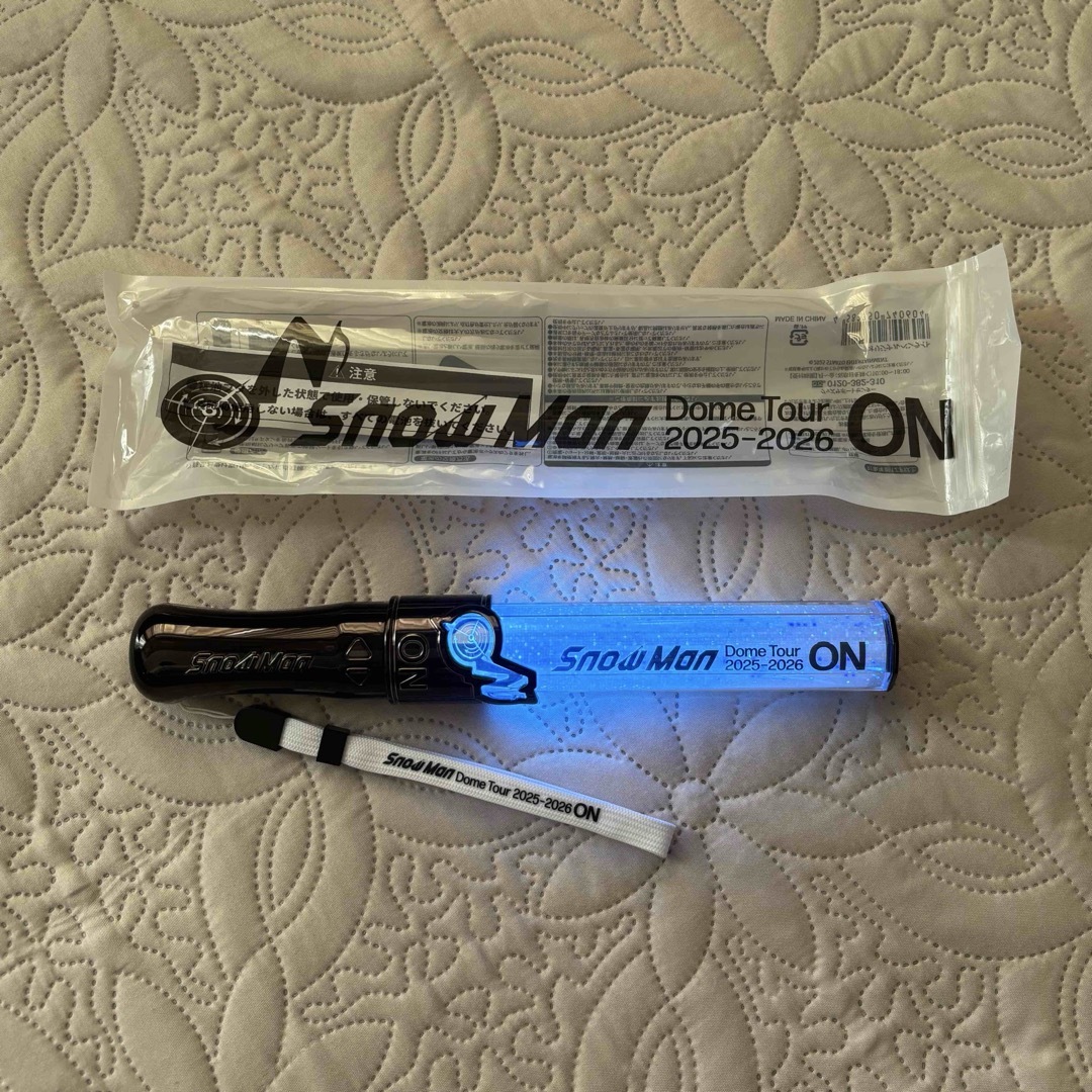 Snow Man - Snow Man 2025-2026 ドーム ツアーON ペンライト1本の通販