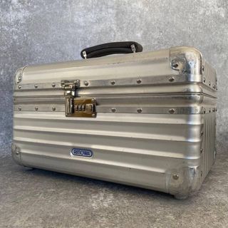 RIMOWA - 【新品】非売品！メルセデス・ベンツ オリジナルアルミスーツ