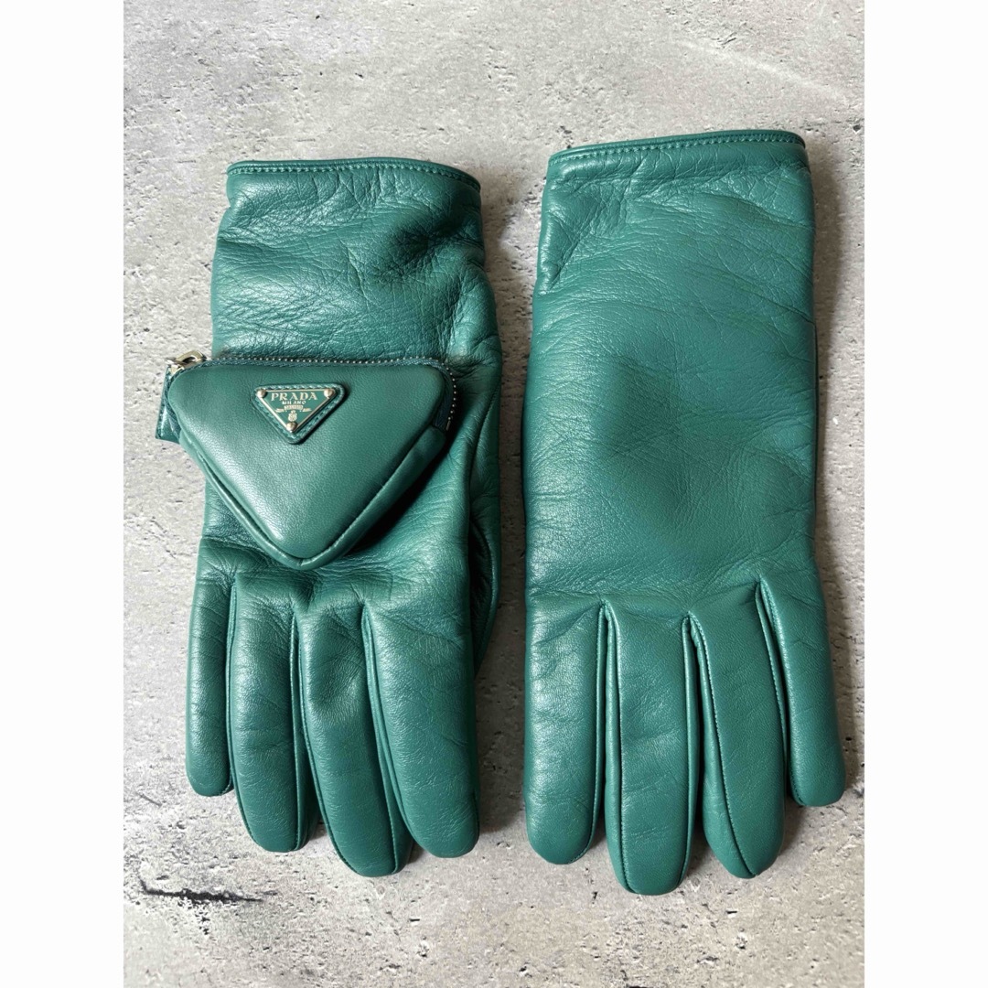 PRADA - プラダ PRADA オールレザー グローブ ターコイズブルー 手袋の