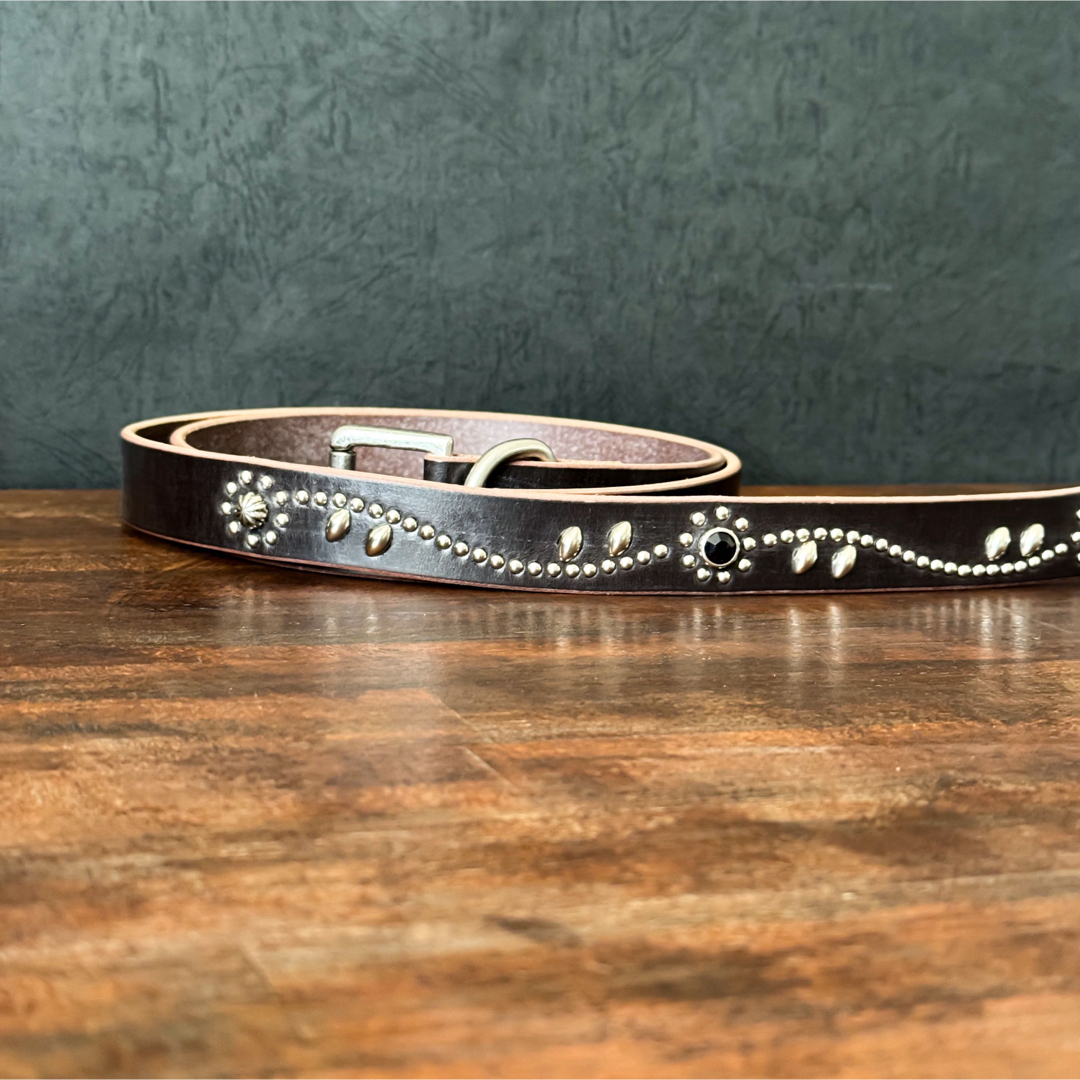 D*N様 スタッズナローベルトフラワーブラス23mm 32inch スタッズナロー
