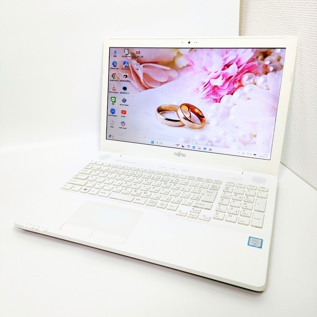 富士通 - Corei7✨️Windows11/富士通/DVD/オフィス付き白ノート