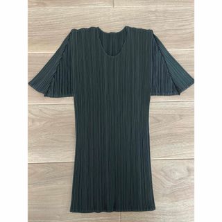 PLEATS PLEASE ISSEY MIYAKE（カットソー(半袖/袖なし)）のフリマ
