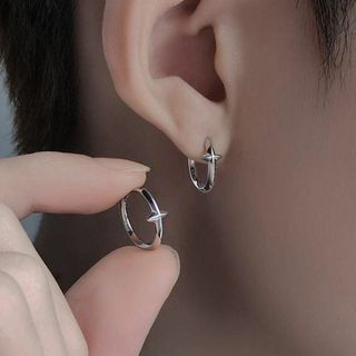 残り僅か】 クロムハーツ 風 G-Dragon bigbang ピアス クロスの通販 by