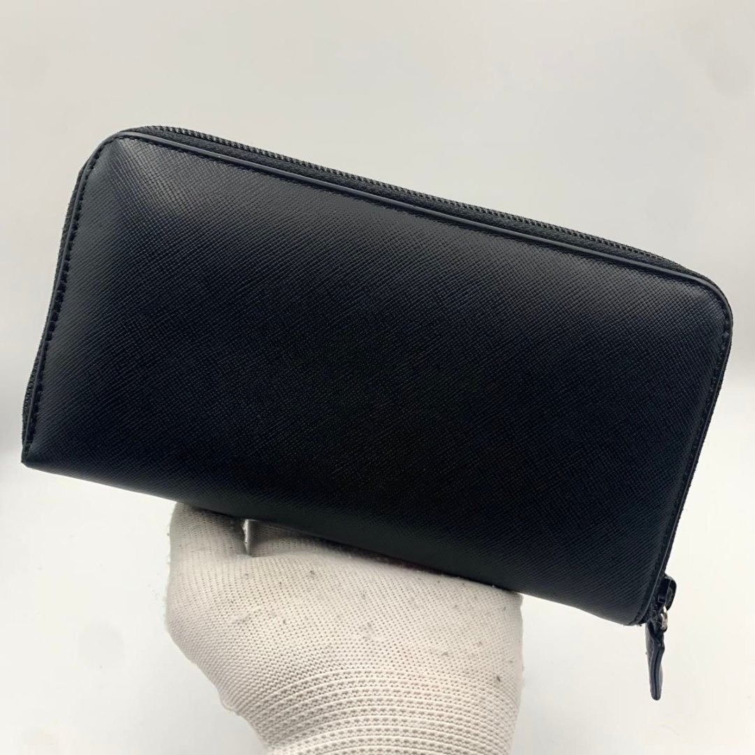 PRADA - 鑑定済み プラダ 長財布 ラウンドファスナー サフィアーノ