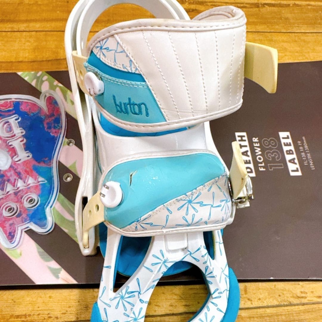 デスレーベル フラワー スノーボード ビンディング付 138cm セット