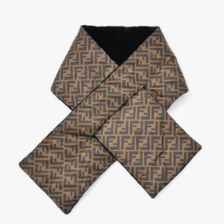 FENDI - FENDI☆FENDI☆シルクシフォンスカーフV☆ズッカの通販 by