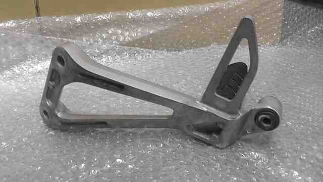 CBR250R ABS MC41-1007xxx の シリンダー CBR250R ABS MC41-1007xxx の