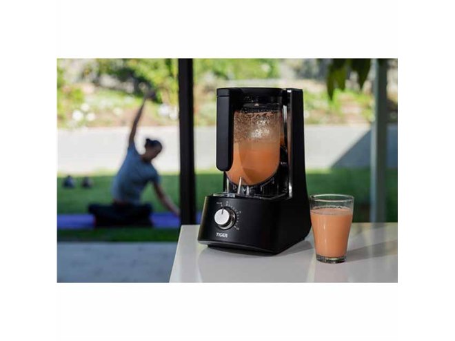 タイガー、斜め型45度を採用したプレミアムミキサー「TIGER EDGE