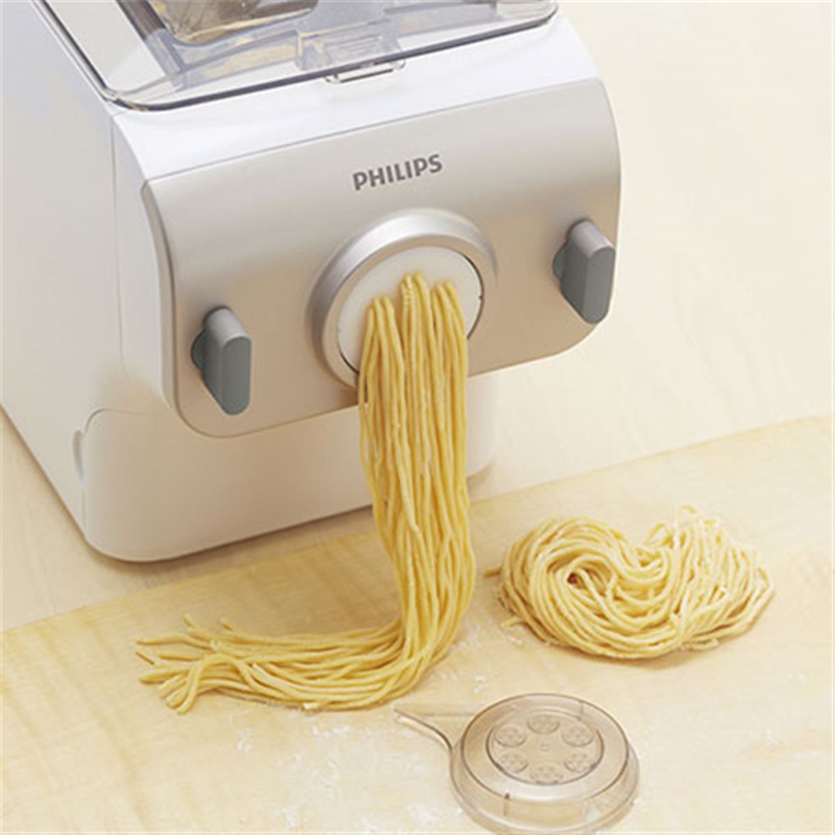 フィリップス、生麺が10分で作れるヌードルメーカー - 価格.com