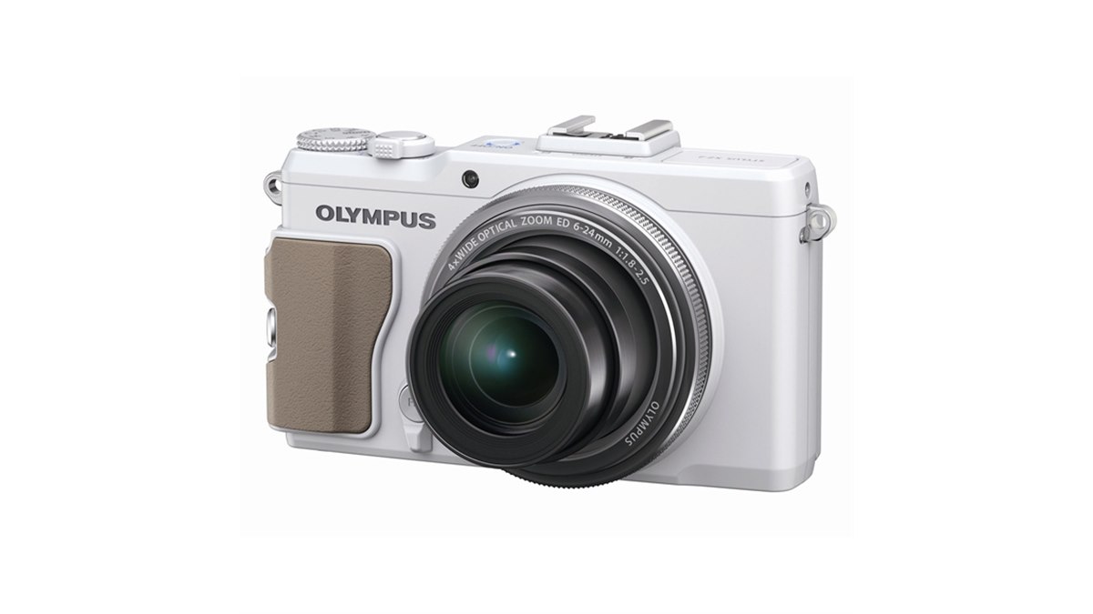 オリンパス、「STYLUS XZ-2」にホワイトモデルを追加 - 価格.com