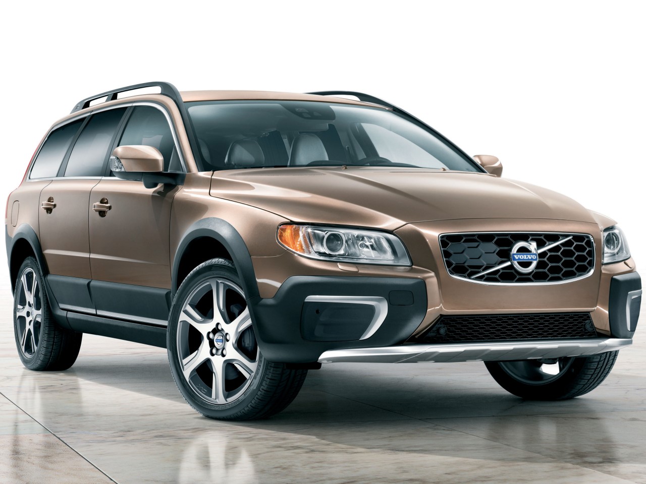 ボルボ XC70 2007年モデルの価格・グレード一覧 価格.com