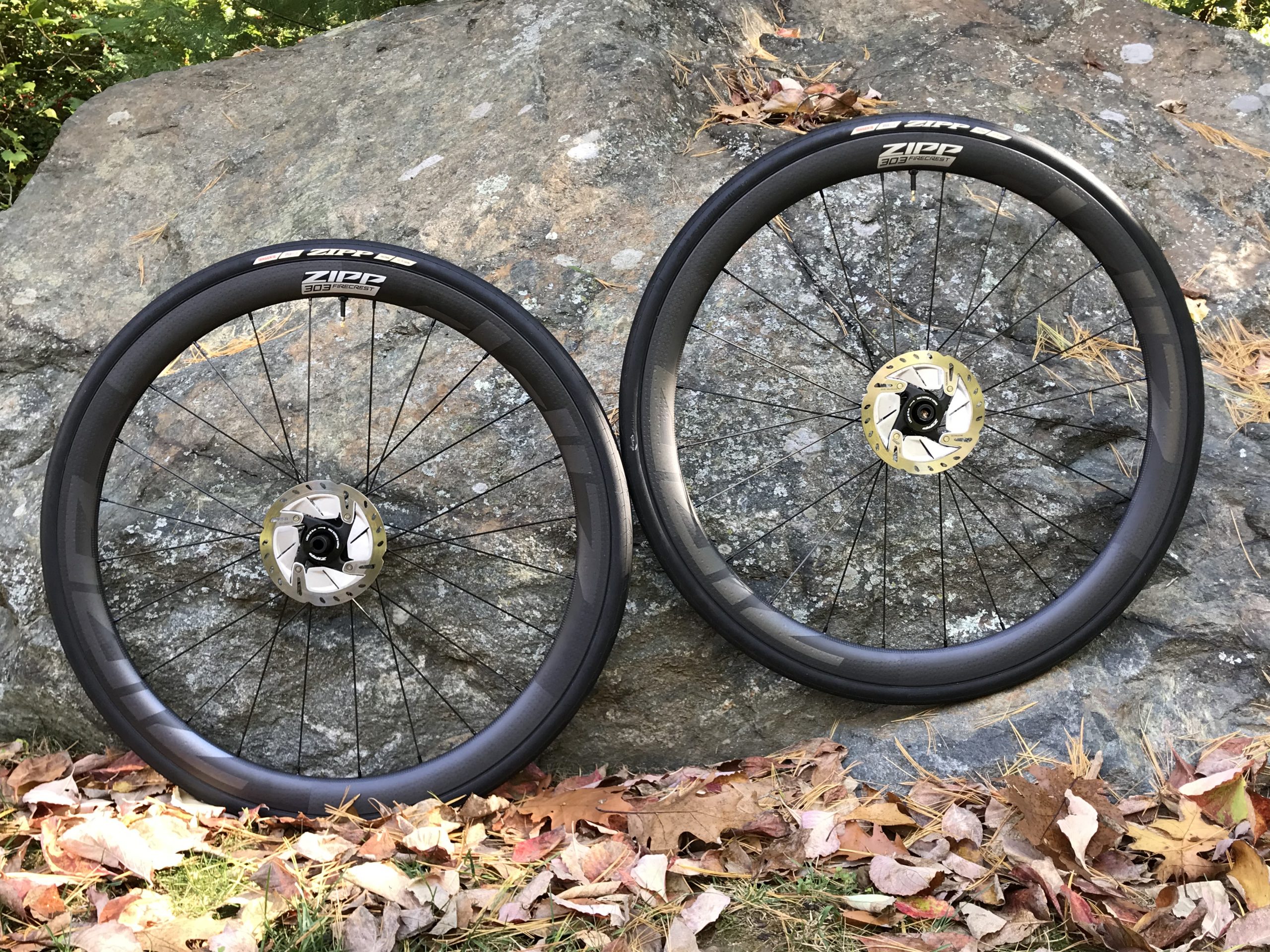 ZIPP 303 FIRECREST DISC – VERSATILE VALUE – In The Know Cycling