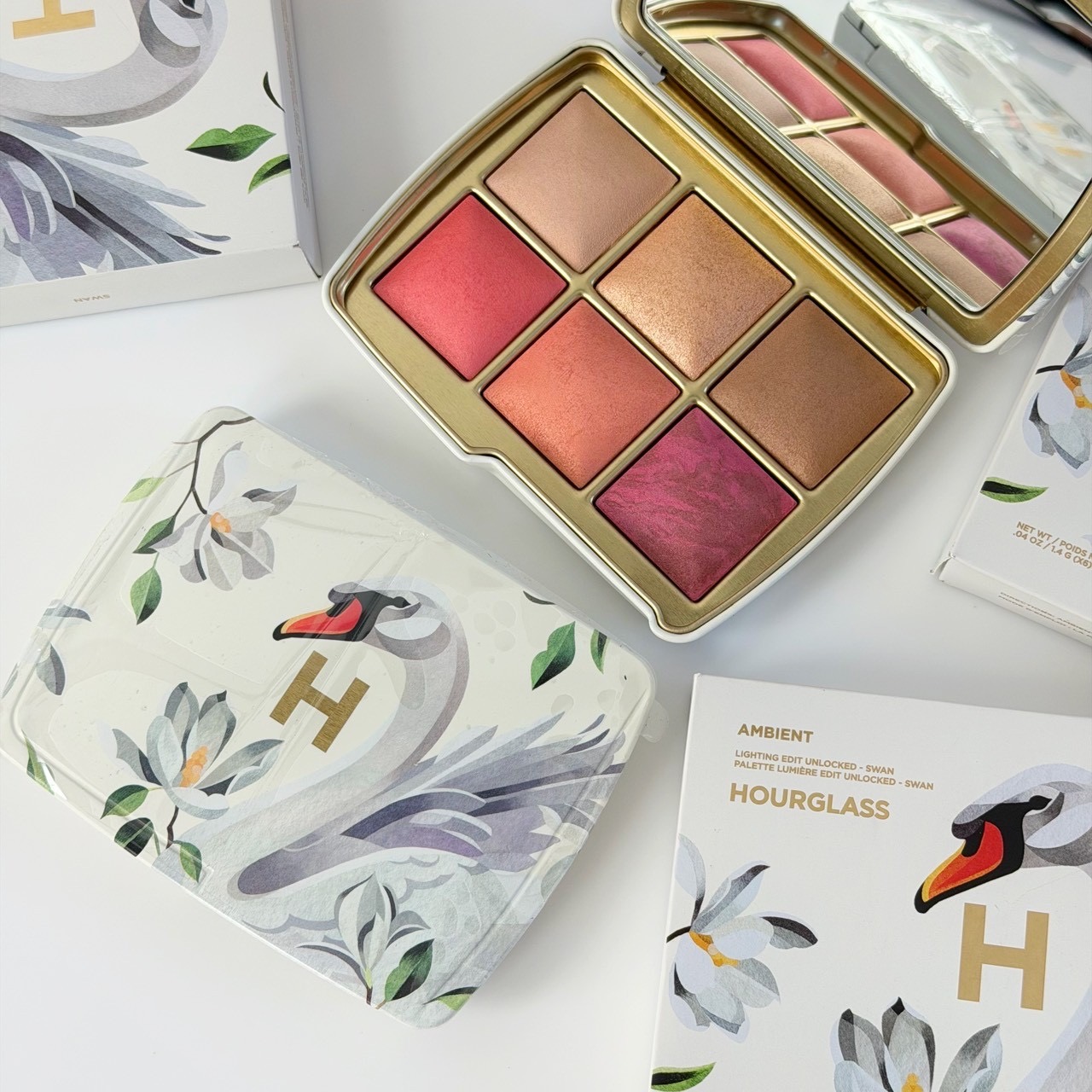 Hourglass Ambient Lighting Edit Unlocked Palette # Swan - Krishine