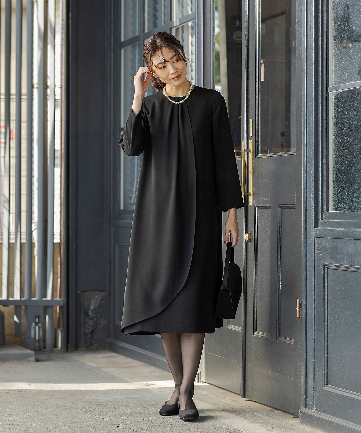 オンライン限定【喪服・礼服・フォーマル・春夏】タック使いのAライン