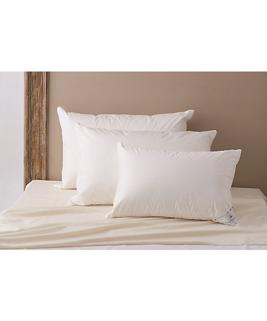 羽毛枕各種 | Yves Delorme/イヴ ドロ－ム | 三越伊勢丹オンライン