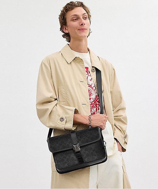 リーグ メッセンジャー バッグ・シグネチャー キャンバス | COACH