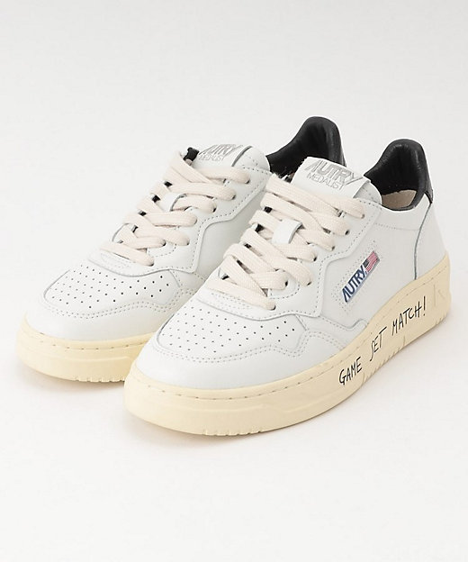 AUTRY（オートリ―）MEDALIT LOW スニーカー