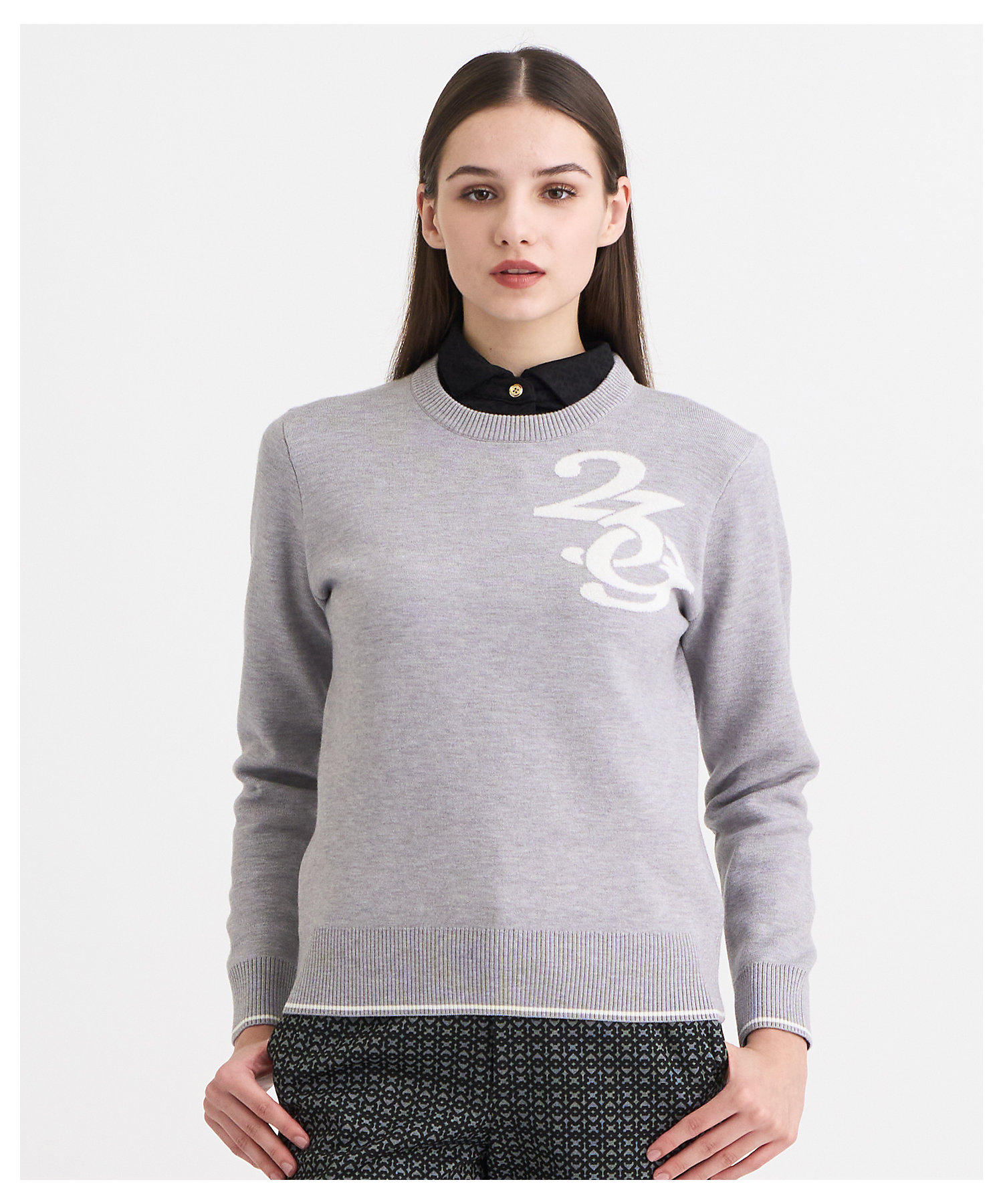 WOMEN】ロゴグラフィックもちもちニット（KRVLGW0534