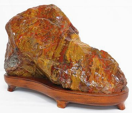 緋山酔恭「山水石美術館」 全国の水石・美石を紹介 佐渡 羽茂五色石