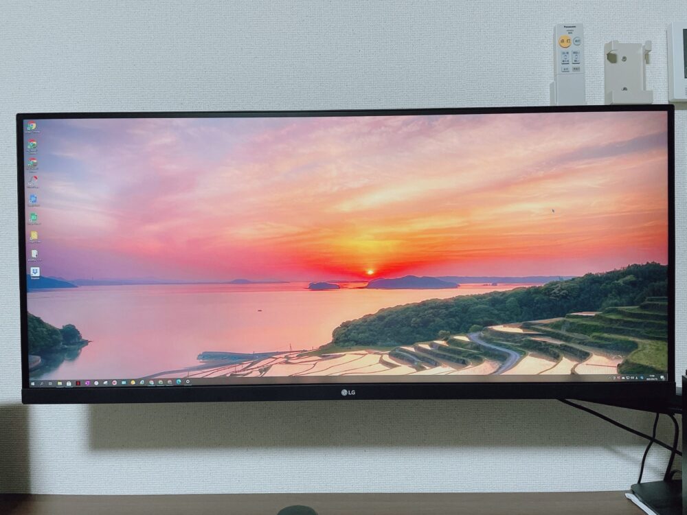 LGの34WN750-Bをレビュー！平面の34インチウルトラワイドモニター