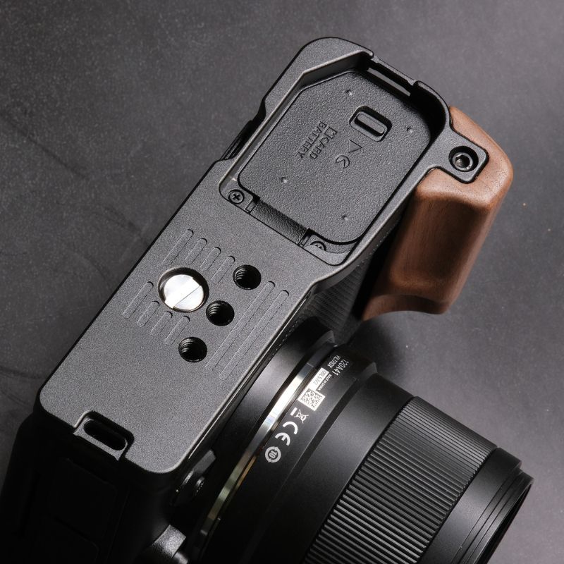 Nikon ZR Ergonomic Wood Grip (Arca-Swiss L-Plate) - iWoodStore.com
