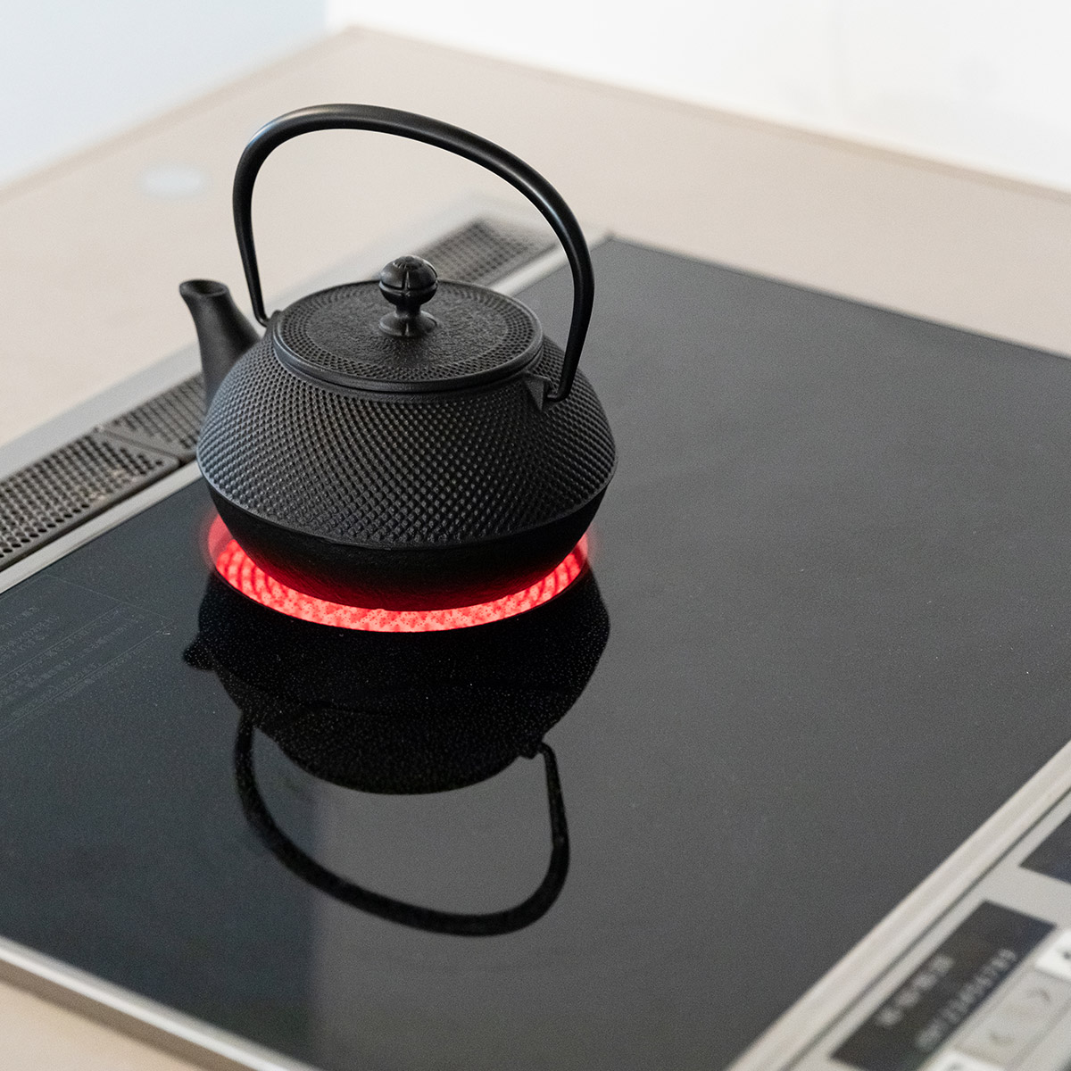 岩鋳】南部鉄器 IH対応 鉄瓶7型アラレ(内面窯焼) | itomani（いとまに