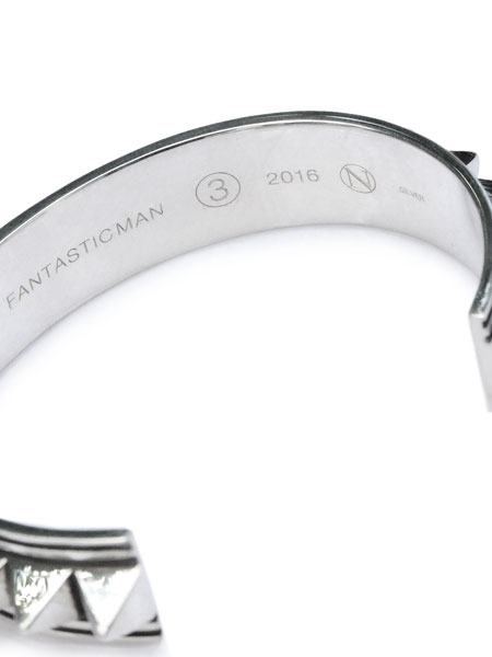 ファンタスティックマン（FANTASTIC MAN）スタッズ バングル 309
