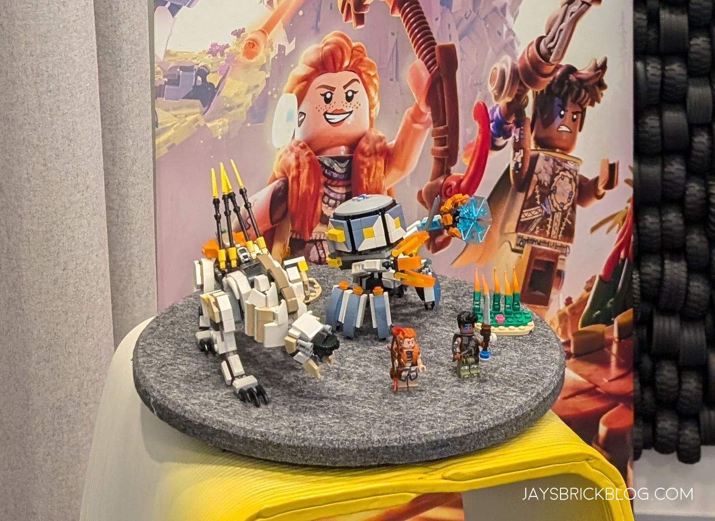Hands on with the LEGO Horizon Adventures set: 77037 Aloy and Varl