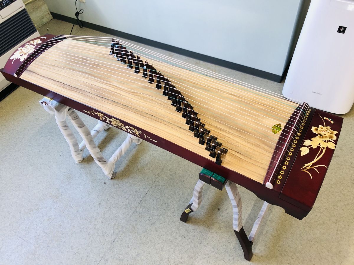その他 :: その他の楽器 :: 中古 楽海楽器 ミニ古筝 (u78521