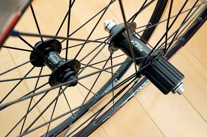 自転車前ホイール 手組シルバーアルミリム ブラックハブ 自転車前