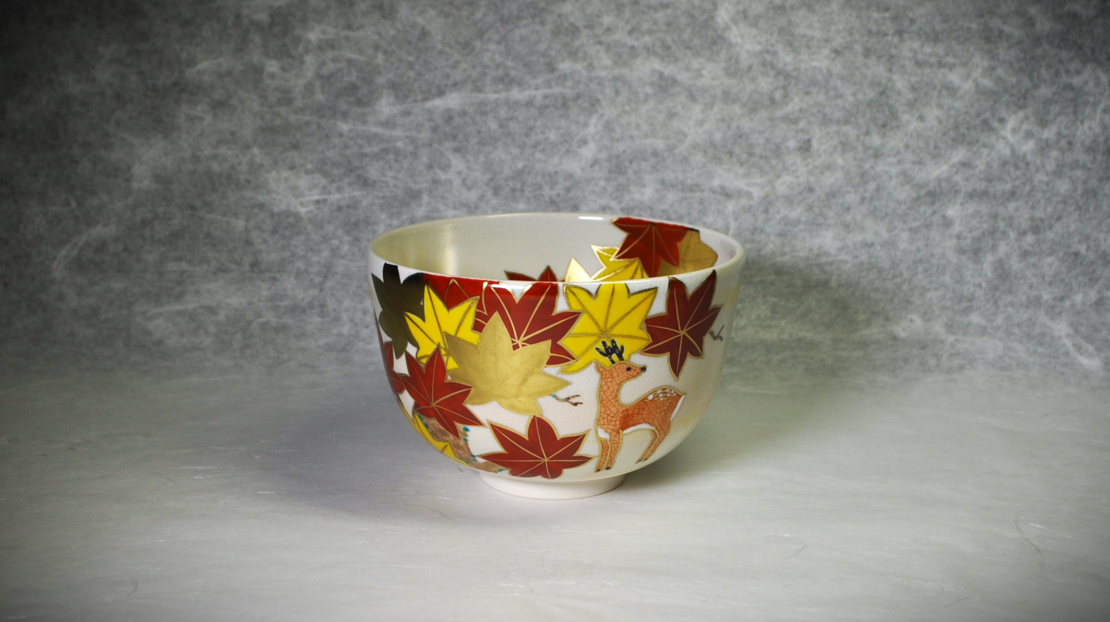 抹茶碗 色絵 鹿に紅葉
