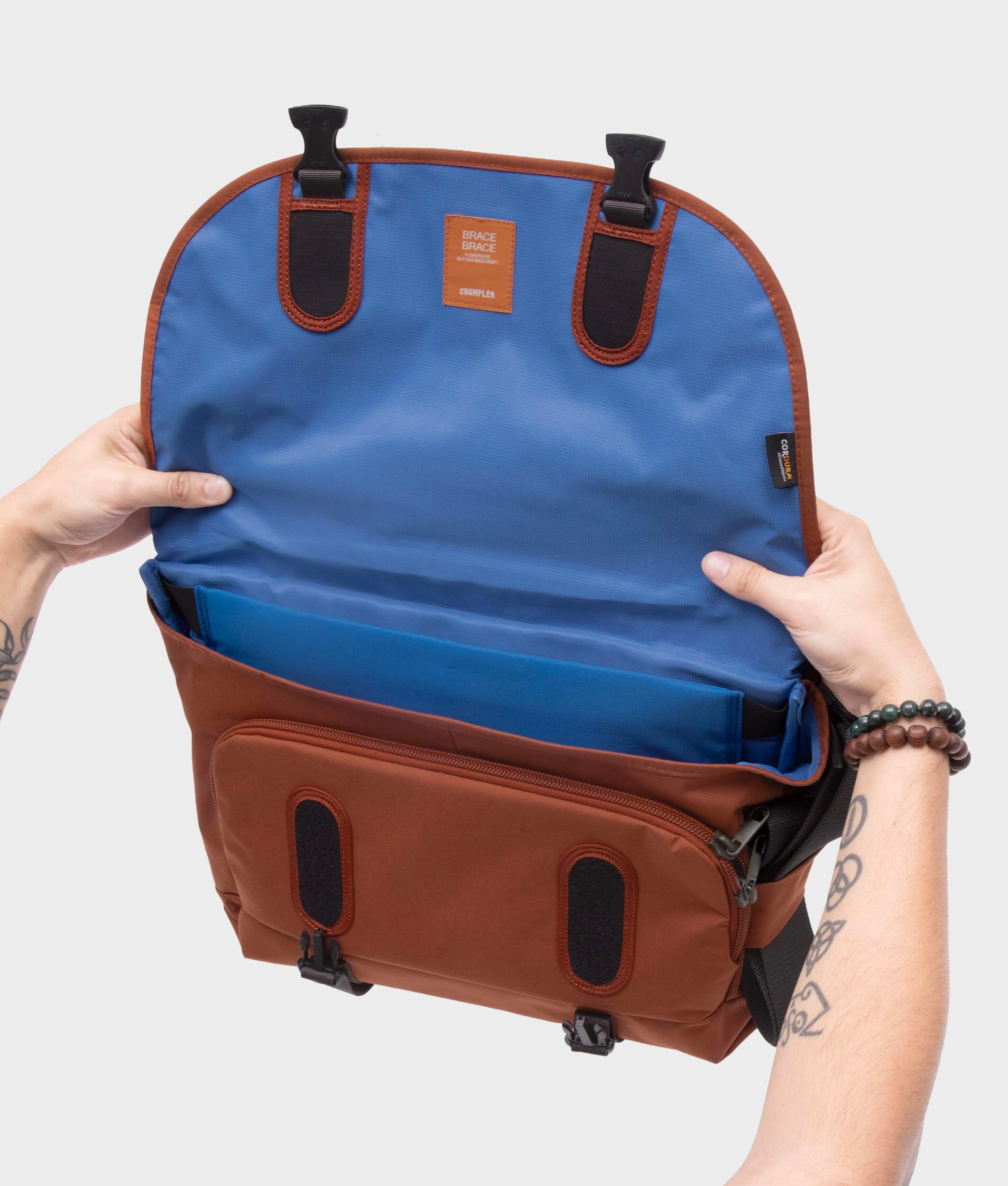 Brace Brace - メッセンジャー＆ラップトップバッグ - Crumpler Australia