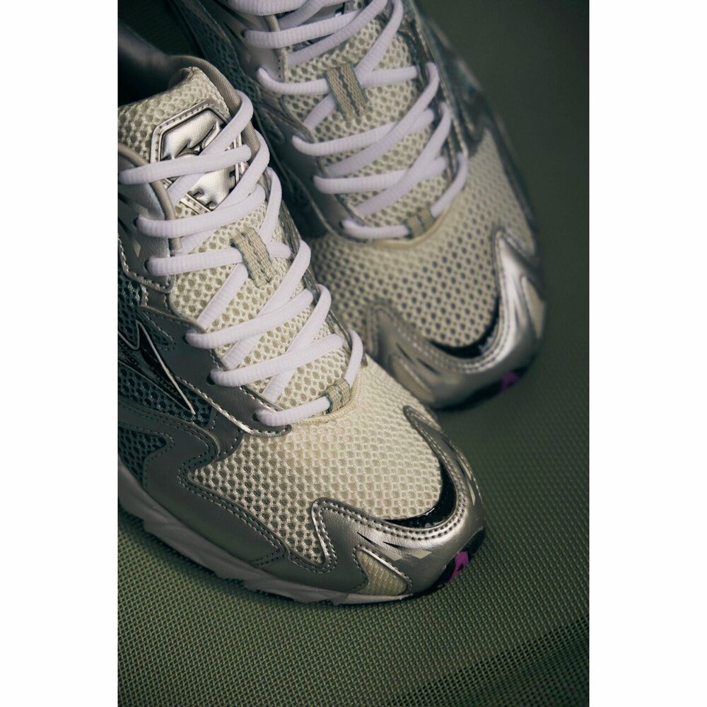 WAVE RIDER 10|D1GA2104_c|MIZUNO1906|ライフスタイル|ミズノ公式