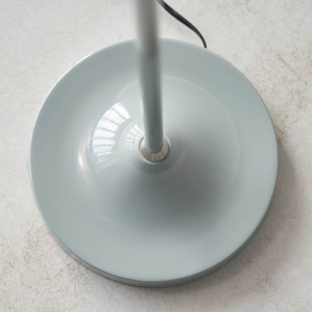 インダストリアル シンプル フロアランプ – KANADEMONO